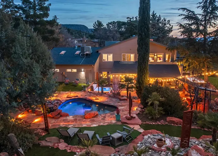 Holiday home Enchanted Desert Oasis - 5 Bd 3.5 Ba Sleeps10 Oak Creek