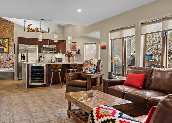 Holiday home Enchanted Desert Oasis - 5 Bd 3.5 Ba Sleeps10 Oak Creek
