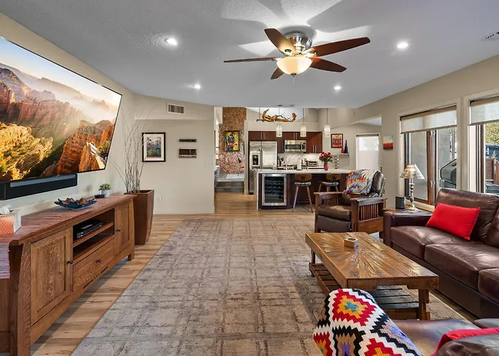 Enchanted Desert Oasis - 5 Bd 3.5 Ba Sleeps10 Holiday home Oak Creek