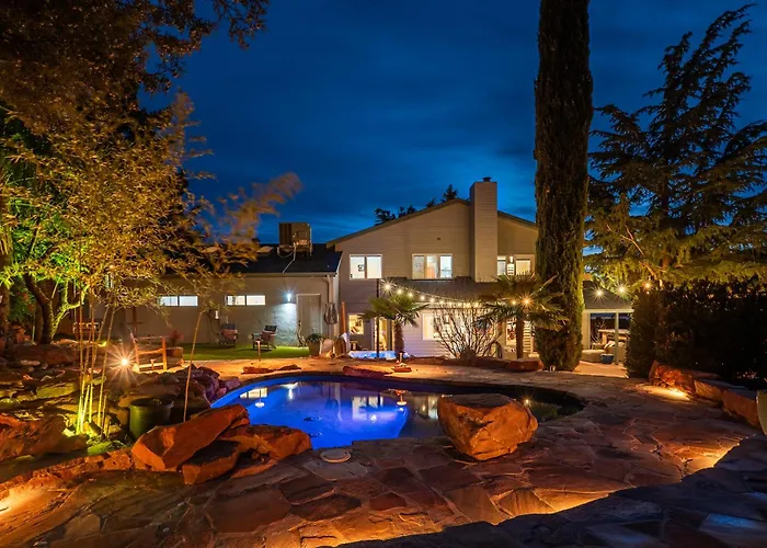 Enchanted Desert Oasis - 5 Bd 3.5 Ba Sleeps10 Oak Creek