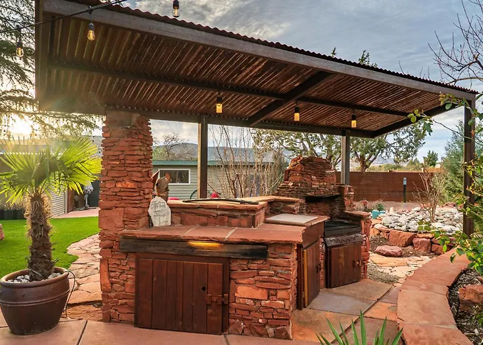 Enchanted Desert Oasis - 5 Bd 3.5 Ba Sleeps10